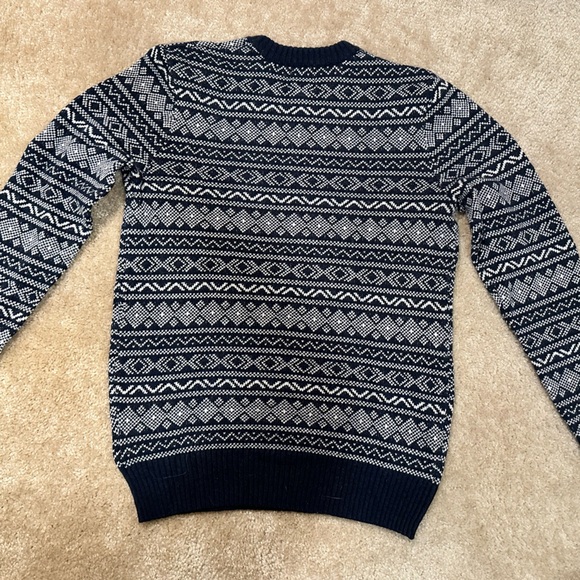 EUC Men’s Patterned Old Navy Sweater S - Picture 6 of 7